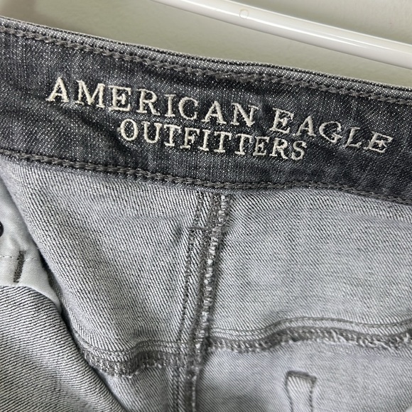 AEO High Waisted Frayed Denim Festival Jeans Size 12 - Picture 5 of 9